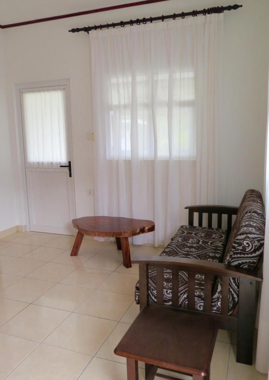 Fadine Self Catering Apartment La Digue Exterior photo